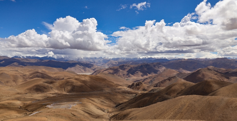 Xizang
 tibet montagne enneigée
 plateau