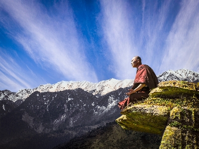 Monk meditation buddhist theravada buddhism Photo