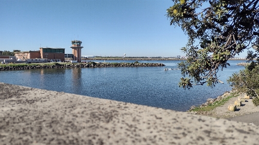 タワー 水 空 水資源
 写真