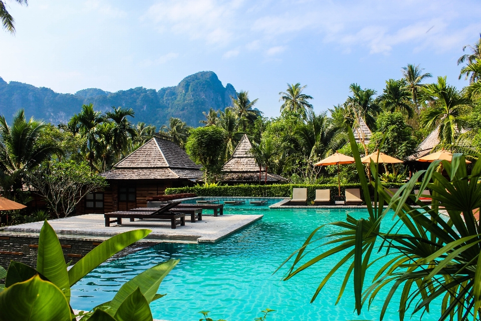 Thaïlande eau ciel usine