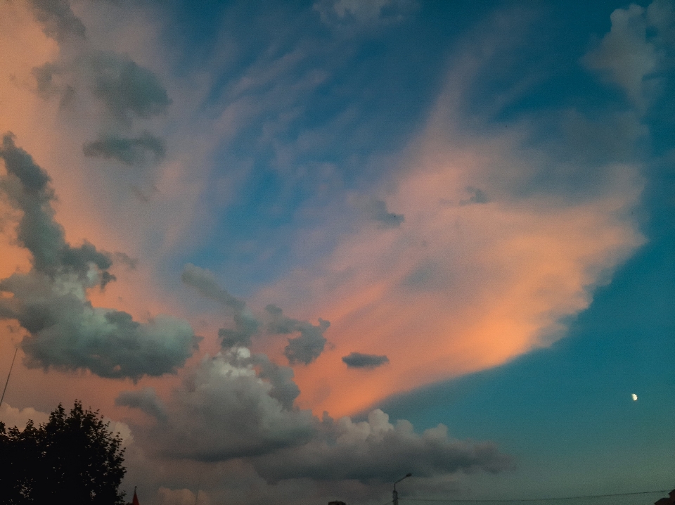 Des nuages coucher de soleil lever du ciel