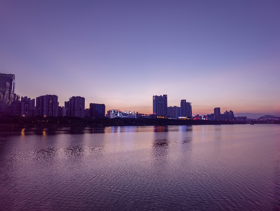 夜晚 水 天空 建筑