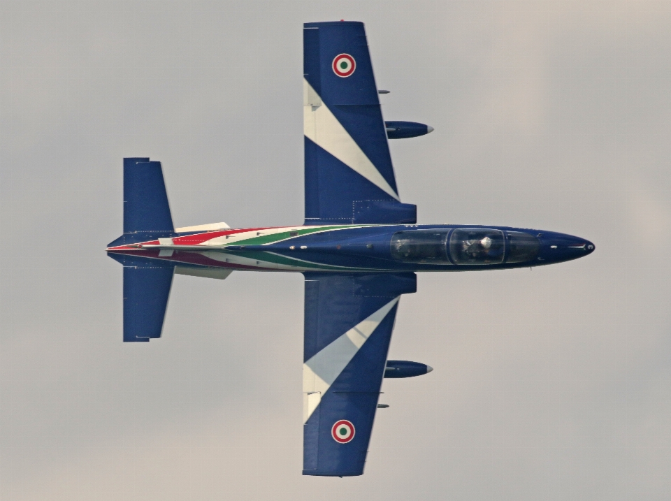 Avion véhicule ciel aviation