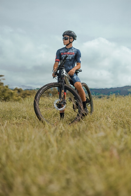 Mujer neumático equipos y suministros para bicicletas
 rueda