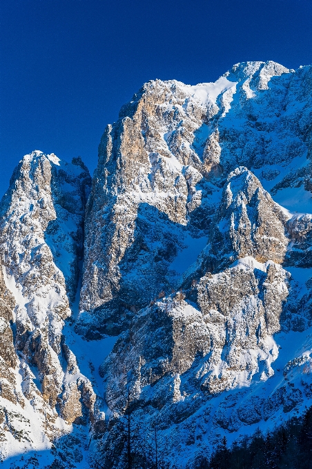 Naturale cielo montagna blu