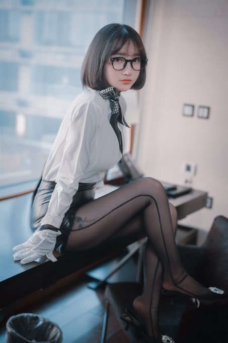 Beau fille lunettes articulation