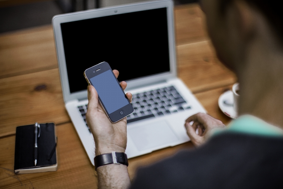 Ordinateur portable iphone bureau notebook