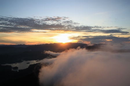 Sea horizon mountain cloud Photo