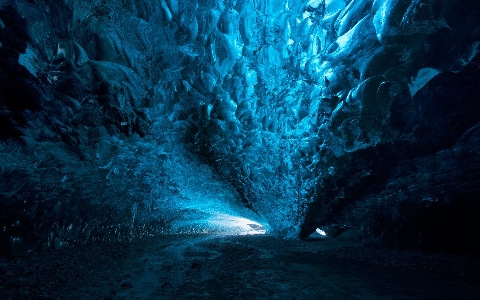 形成 氷 洞窟 地形
 写真