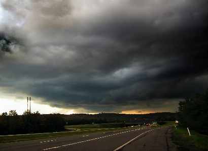 Foto Awan langit jalan raya