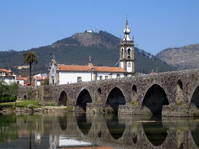 Foto Ponte città fiume paesaggio urbano