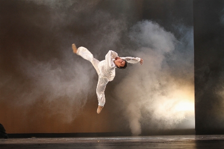 Foto Dança arte performática
 esportes wow