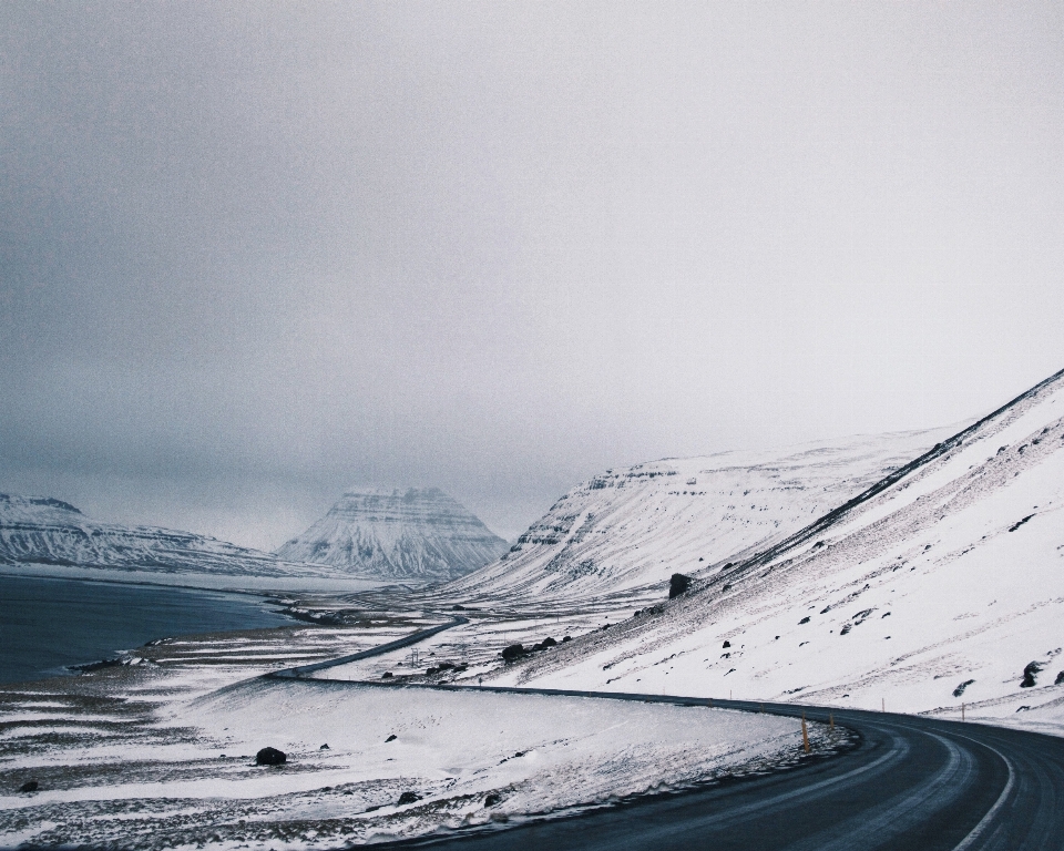 Sea horizon mountain snow