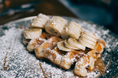 Foto Piring makanan menghasilkan pisang