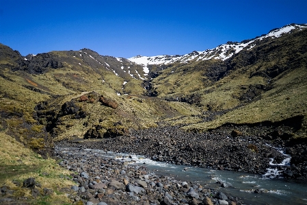 Foto Paesaggio natura selvaggia
 a piedi