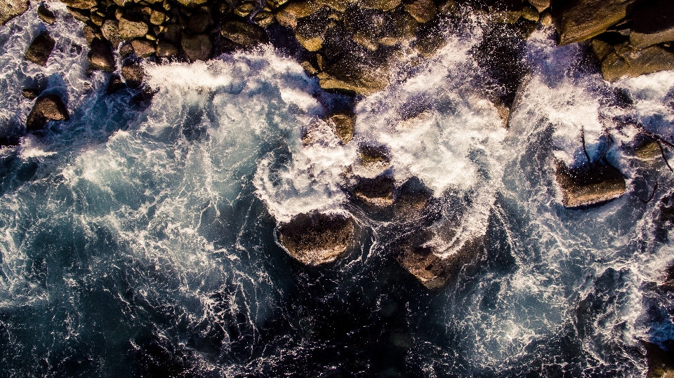 海 水 rock 冰