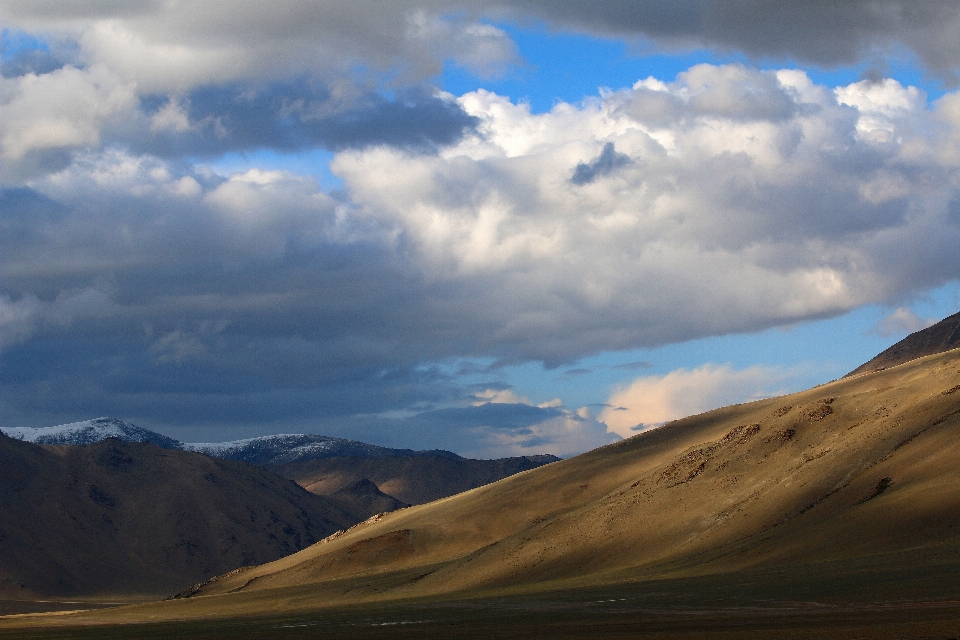 Landscape sand horizon mountain