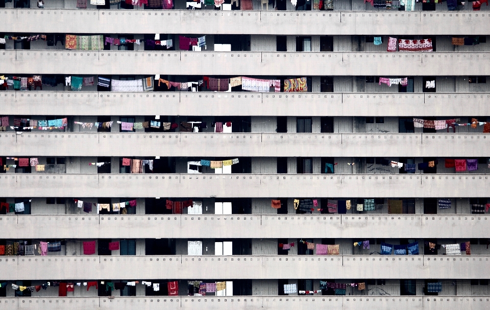 Edificio balcone linea colore