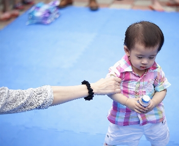 遊ぶ 子供 幼児 f28
 写真