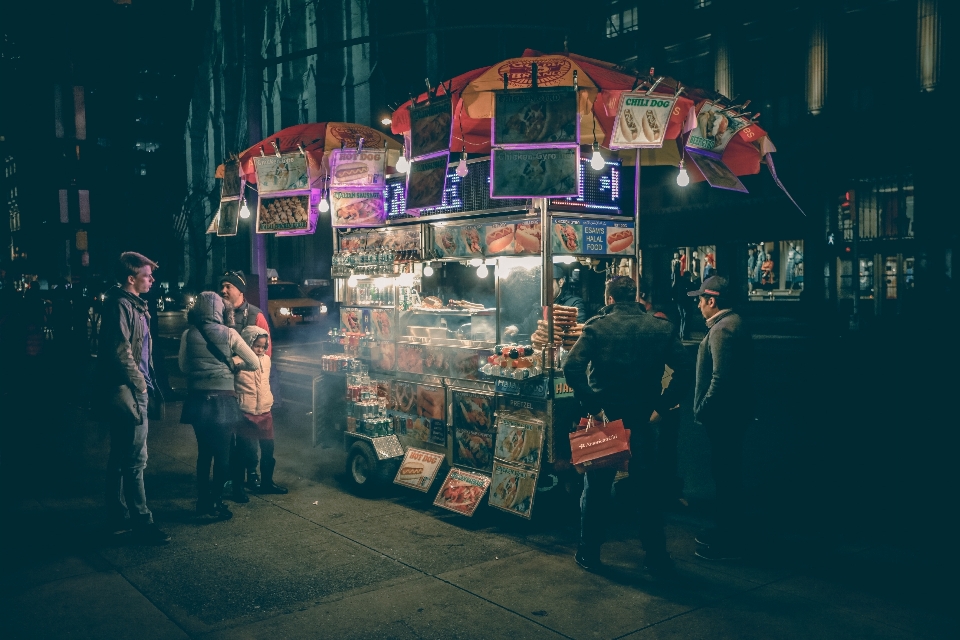 Rue nuit new york signe