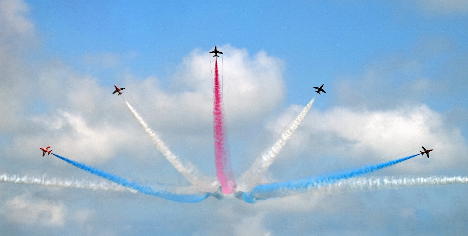 羽 クラウド 空 飛行機