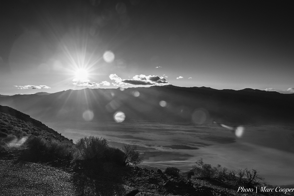 Paisaje horizonte montaña luz