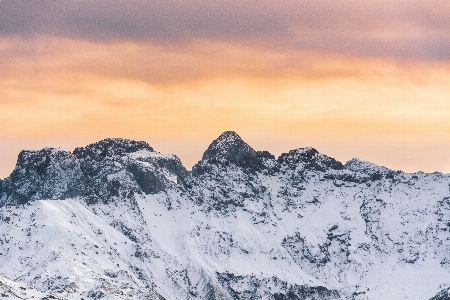 Foto Montaña nieve invierno nube