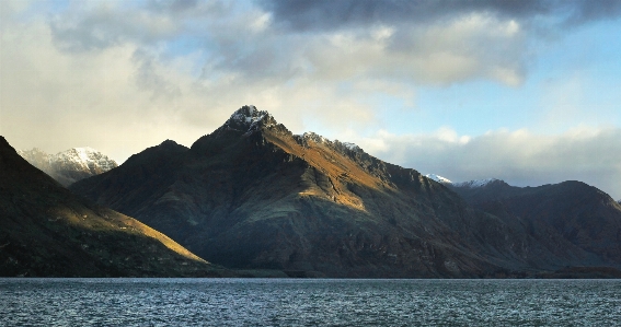 Foto Mare natura montagna nube