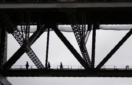 Foto Preto e branco
 branco ponte ultrapassar
