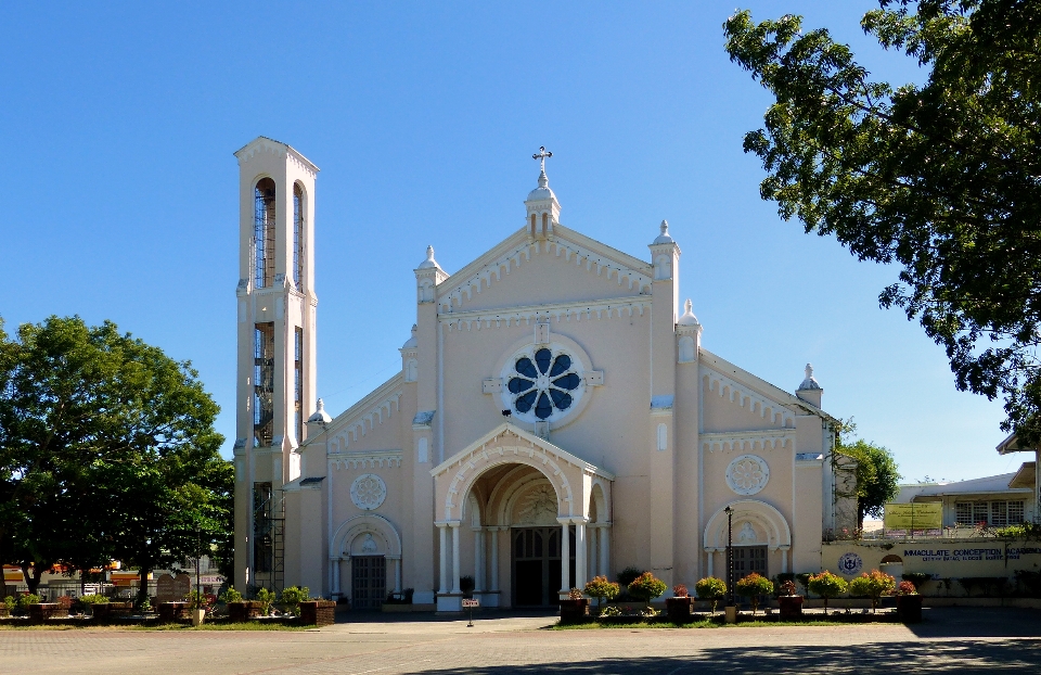 Building landmark church chapel