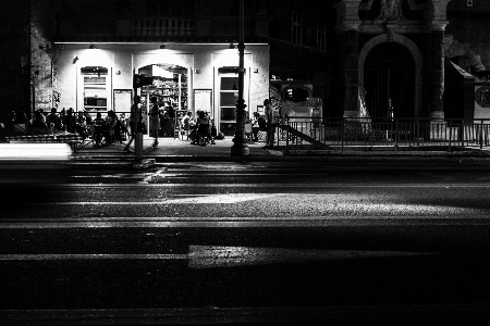 Light black and white road Photo