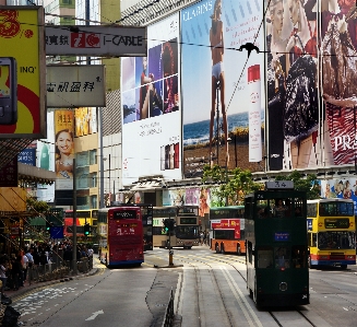 Foto Peatonal camino calle ciudad