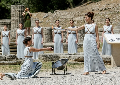 Foto Gente bailar primavera novia