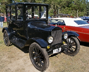 Foto Auto rueda vehículo coche clásico
