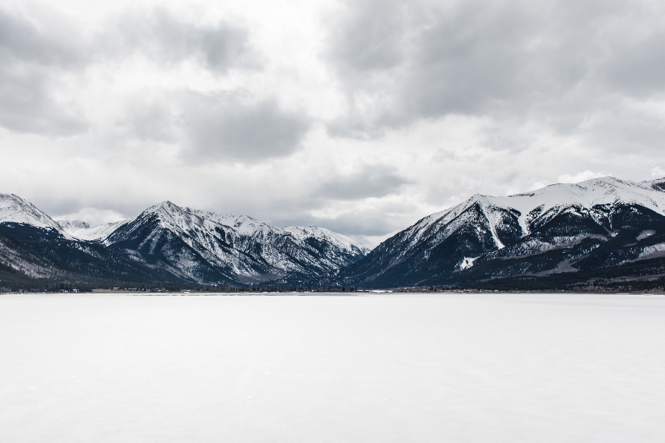 Mountain snow winter cloud