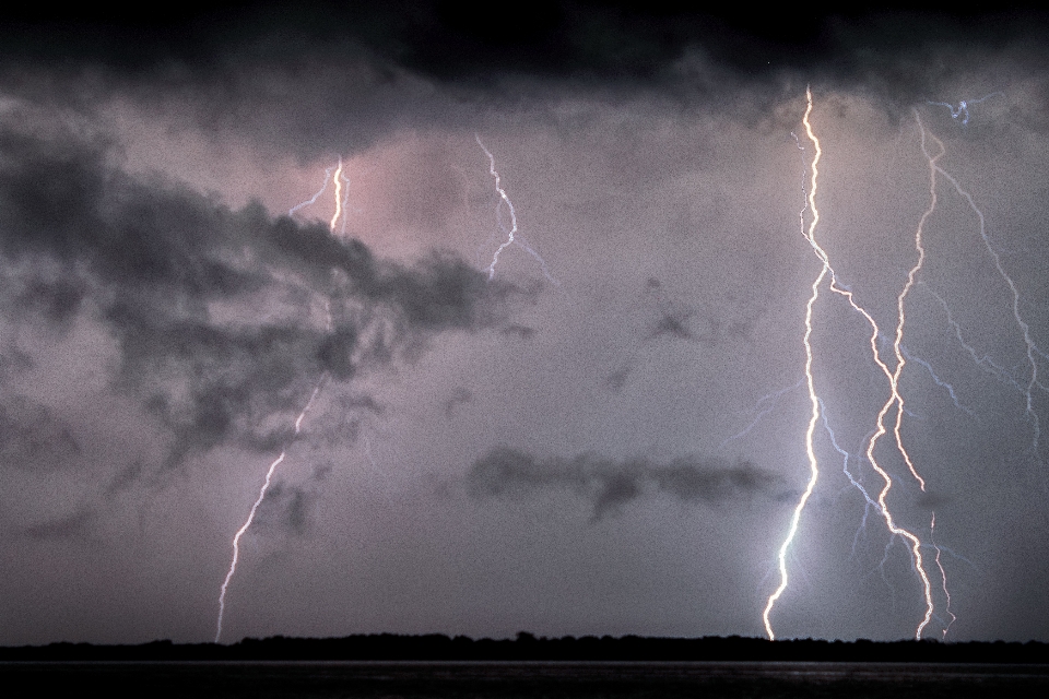 Atmosfera clima tempestade raio