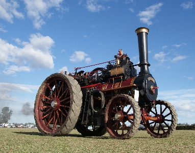 Foto Trator roda steam país