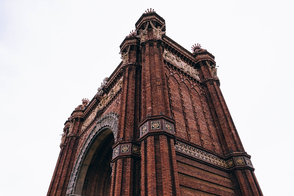 Céu prédio torre marco