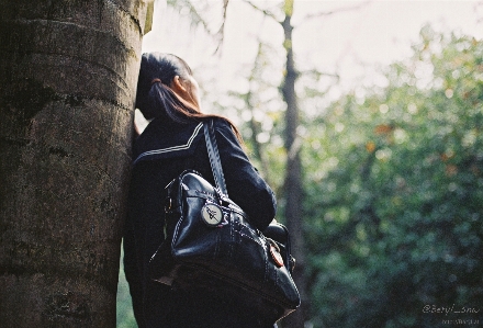 Tree bokeh wood girl Photo