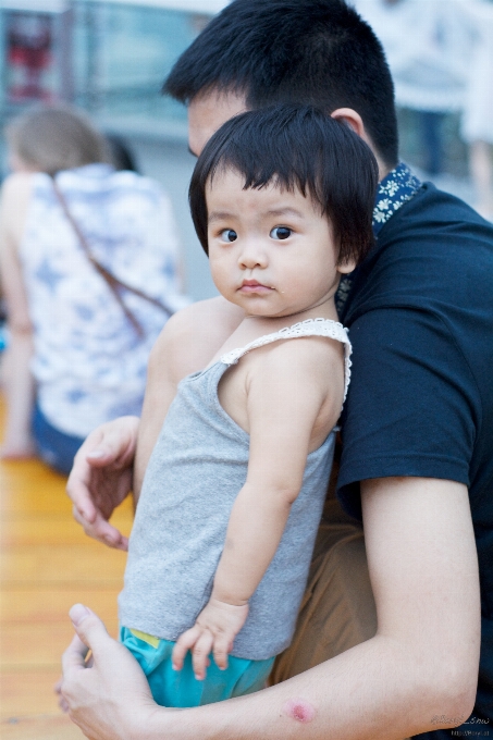 人 人们 女孩 街道