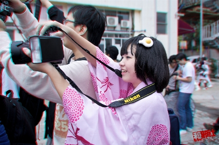 アウトドア 寒い 女の子 カメラ 写真