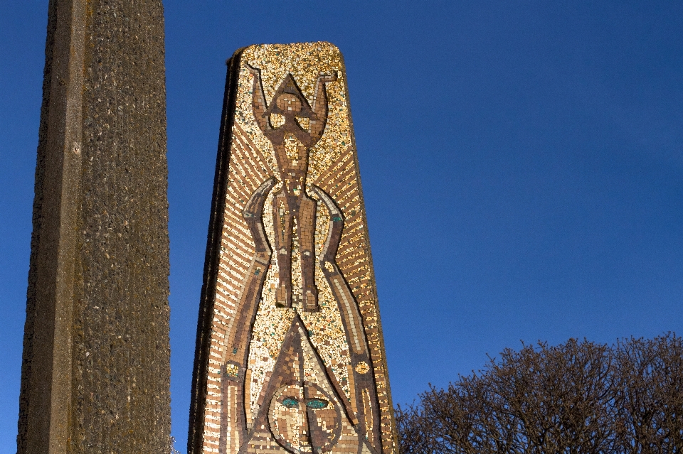 Structure monument tower landmark