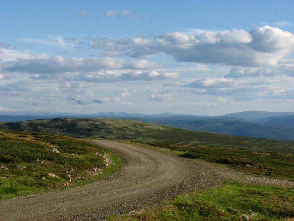 Paysage horizon montagne nuage