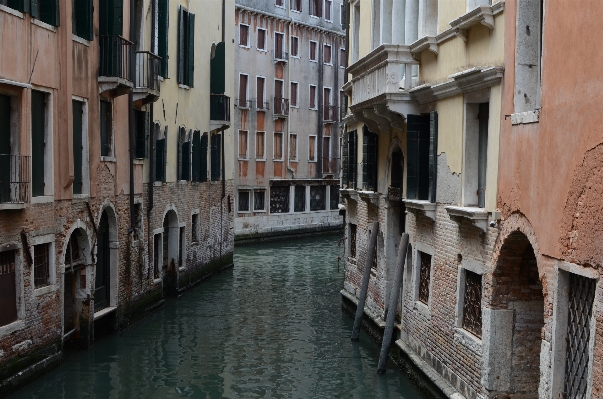 Water boat town alley Photo