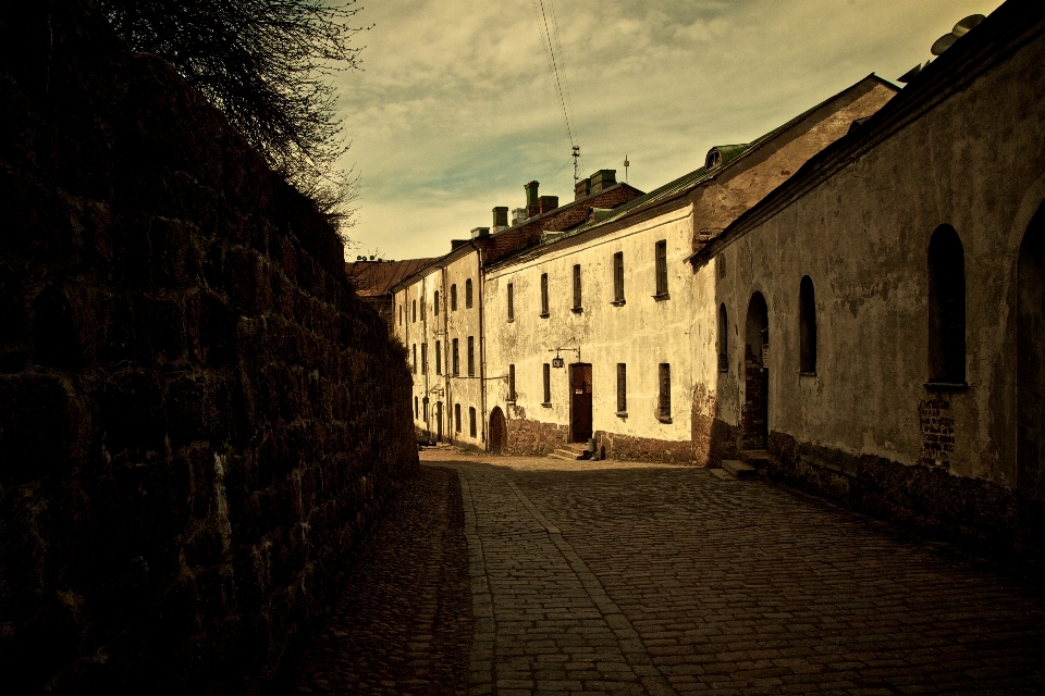 Chemin extérieur lumière architecture