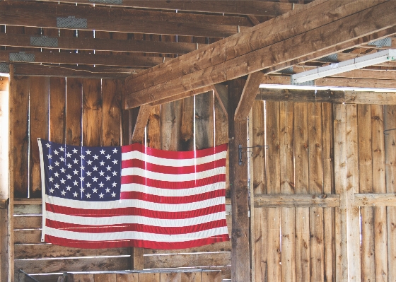 Wood barn shed flag Photo